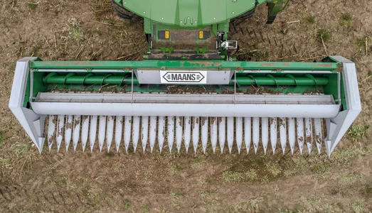 Жатки та збиральна техніка