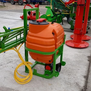 Навісні обприскувачі Навісні обприскувачі